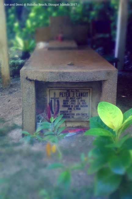 The tomb of Mr Peter Langit who discovered Lake Bababu